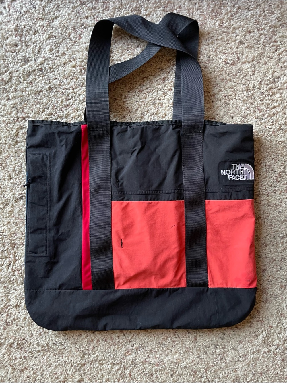 THE NORTH FACE Black and Red Tote Bag